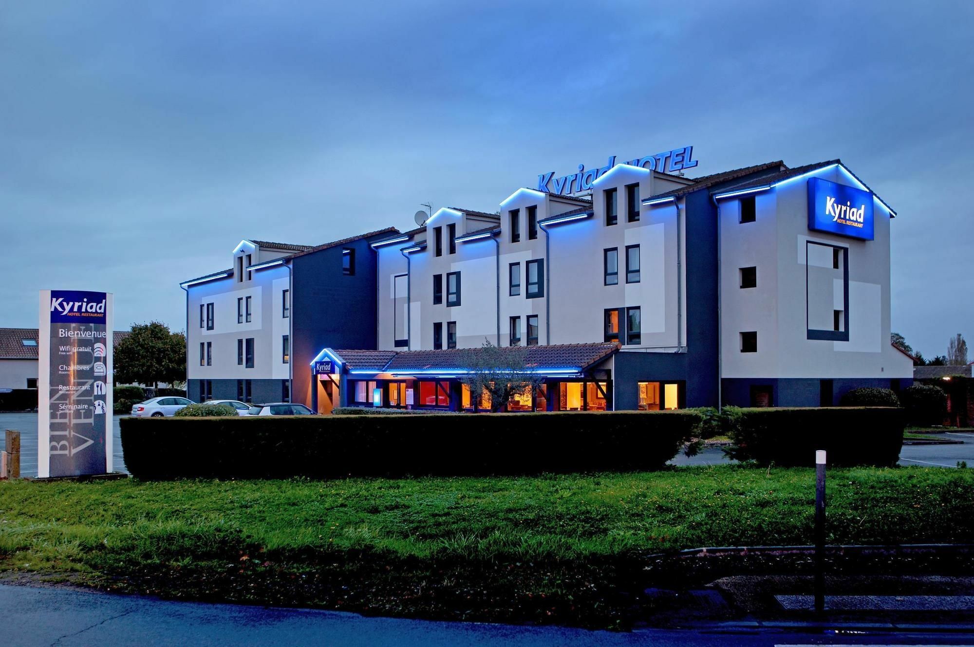 Hotel Inn Design Poitiers Sud Exterior photo
