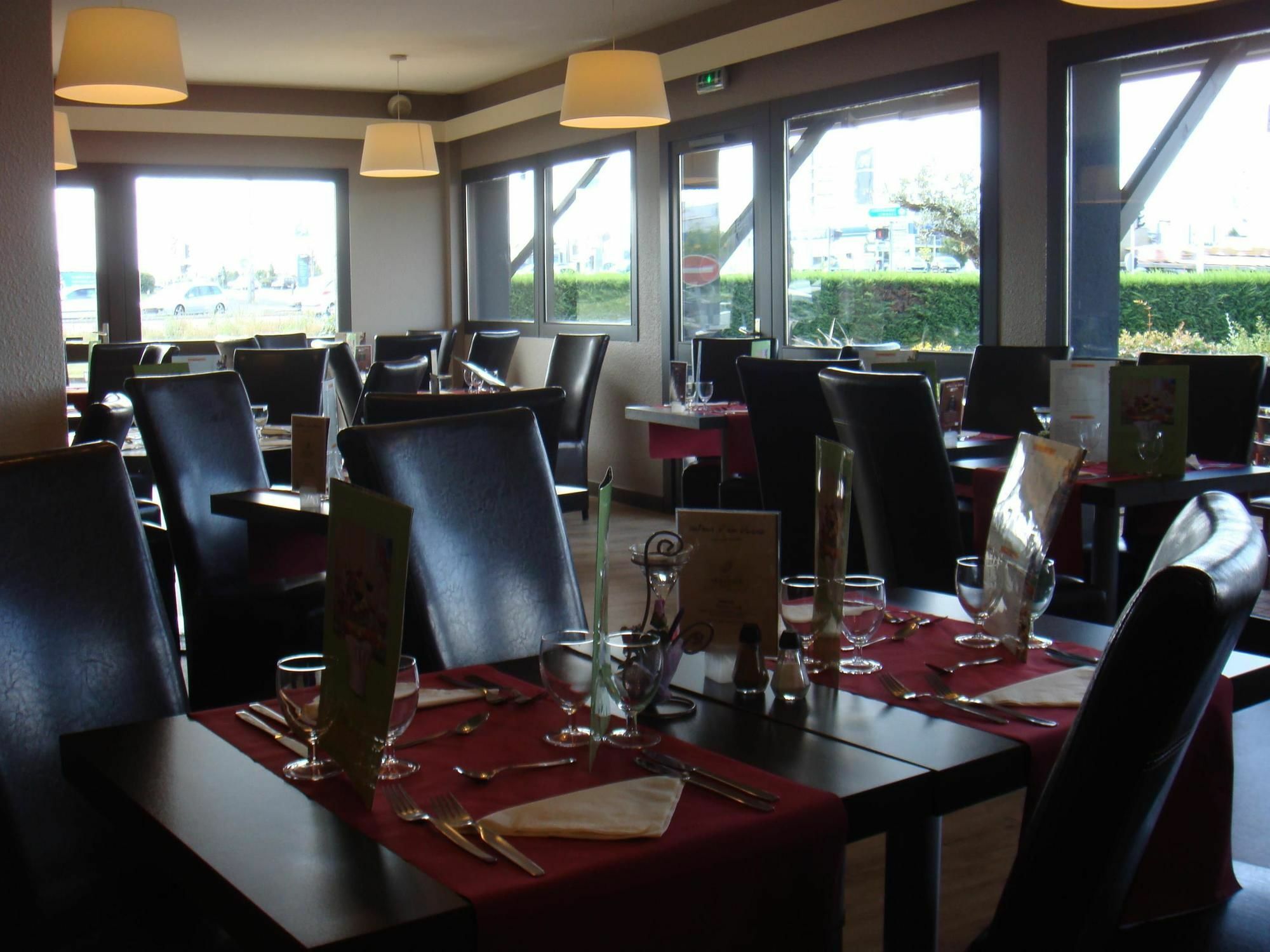 Hotel Inn Design Poitiers Sud Restaurant photo